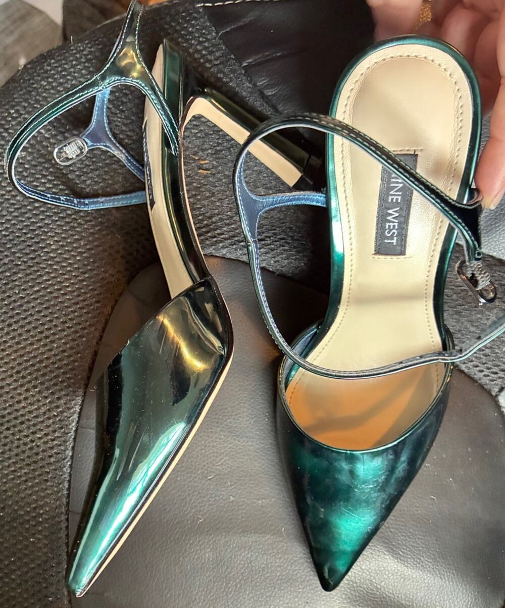 Nine West Women’s Green Metallic Pointed Toe Ankle Strap Buckle Block Heel 5M